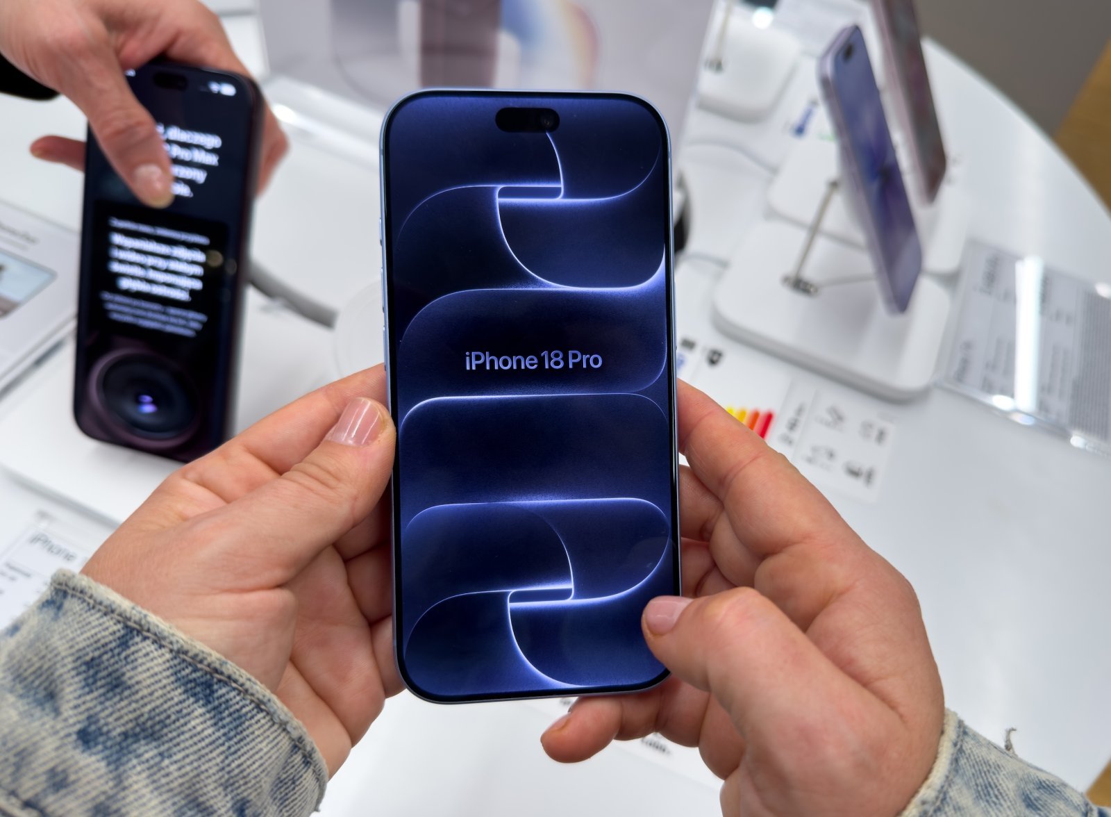 iPhone 18 Pro 展示