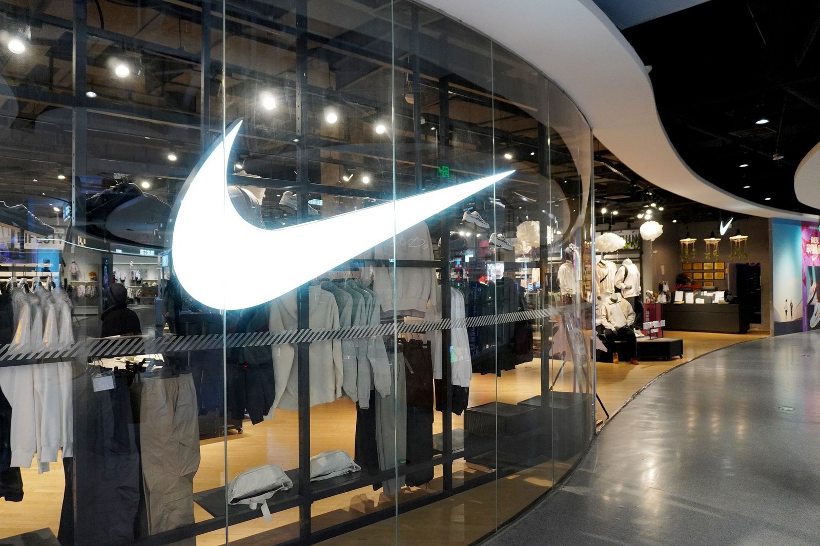Nike 門市
