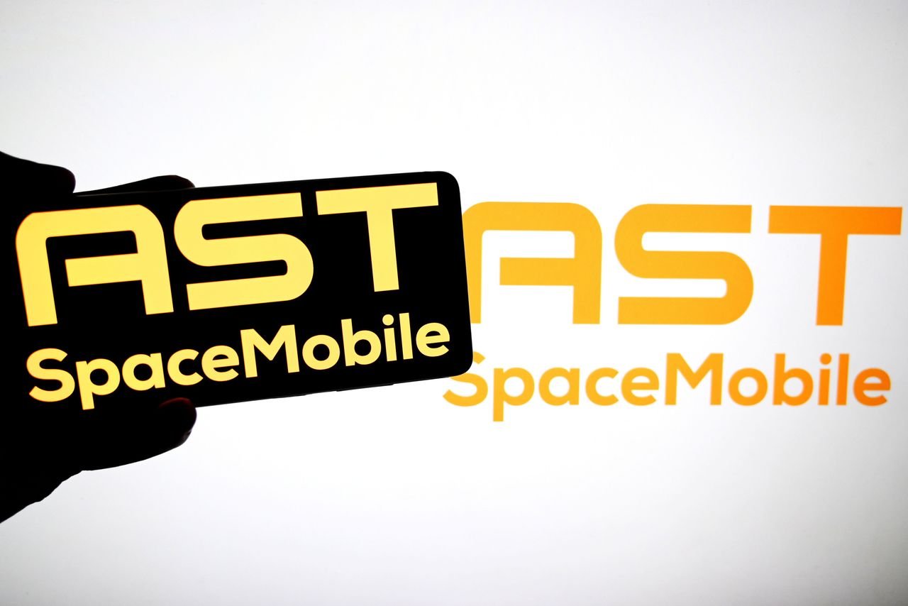 AST SpaceMobile